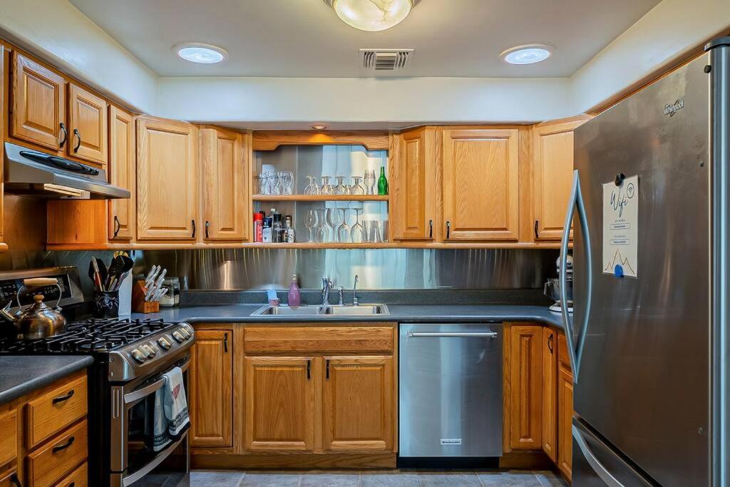 Relaxing 3Bd-2Ba Near Uofa W Bbq, Koi Pond, Zen Garden - Low Summer Rates! Tucson Exterior photo